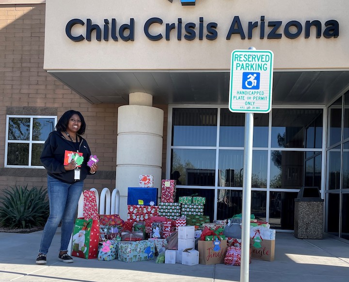 ViaSat employees volunteering outside Child Crisis Arizona