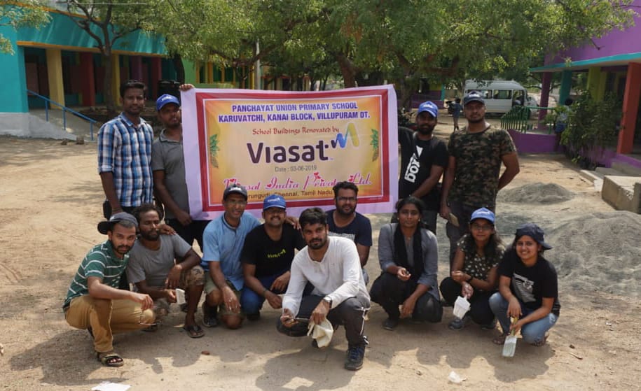 Viasat volunteers
